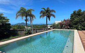 Le Reve Wake Up To Sunrises And Tropical Breezes